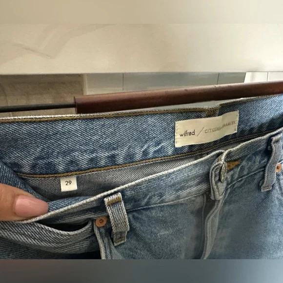 Wilfred/ citizens of humanity liv straight crop jeans| size 29 - Picture 2 of 5